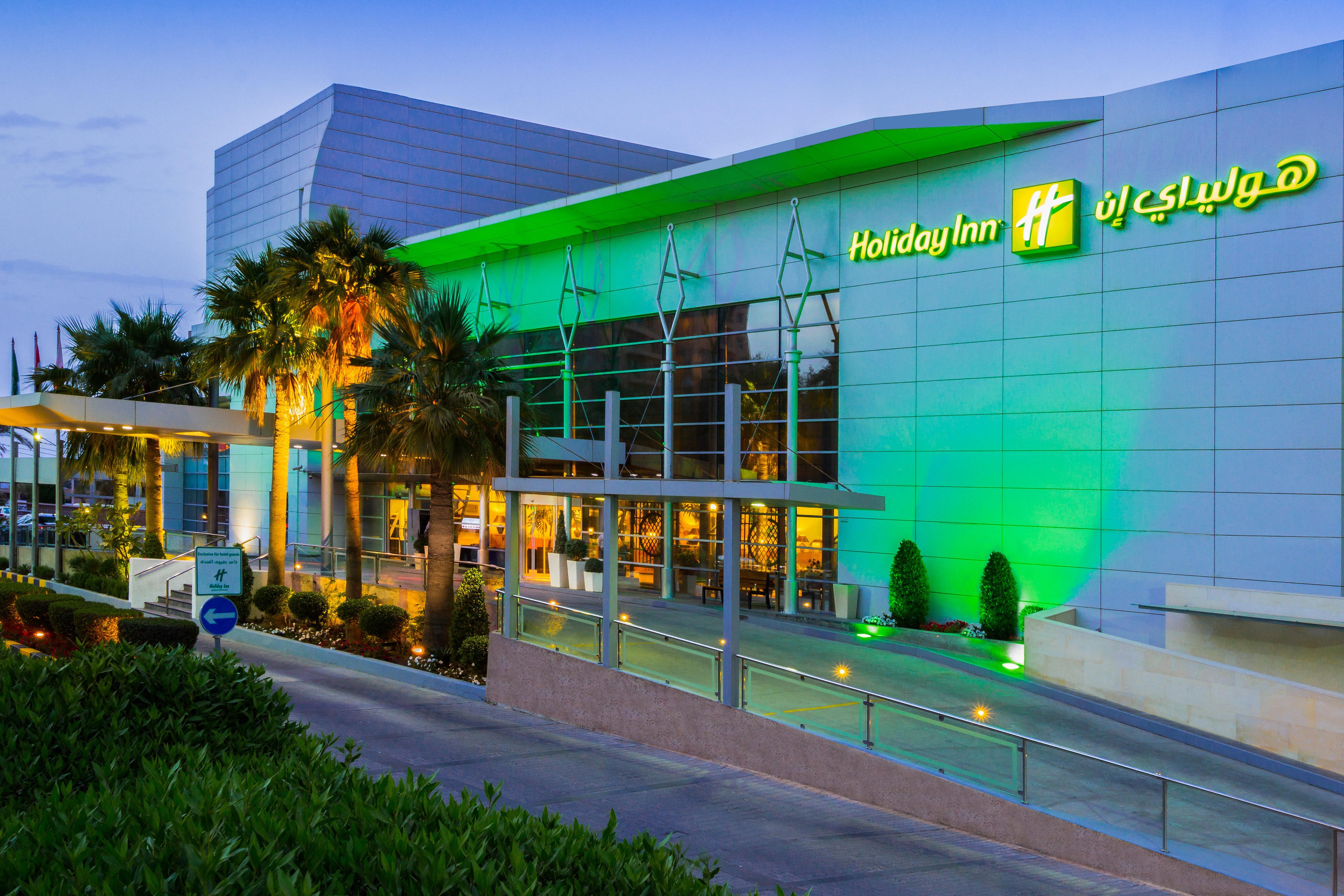 Holiday Inn - Suites Kuwait Salmiya By Ihg Koeweit Buitenkant foto