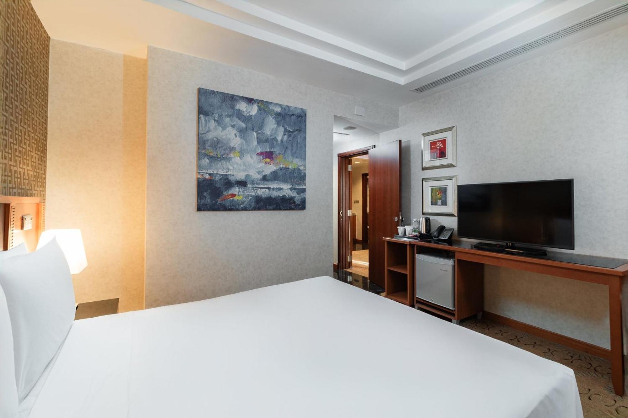 Holiday Inn - Suites Kuwait Salmiya By Ihg Koeweit Buitenkant foto