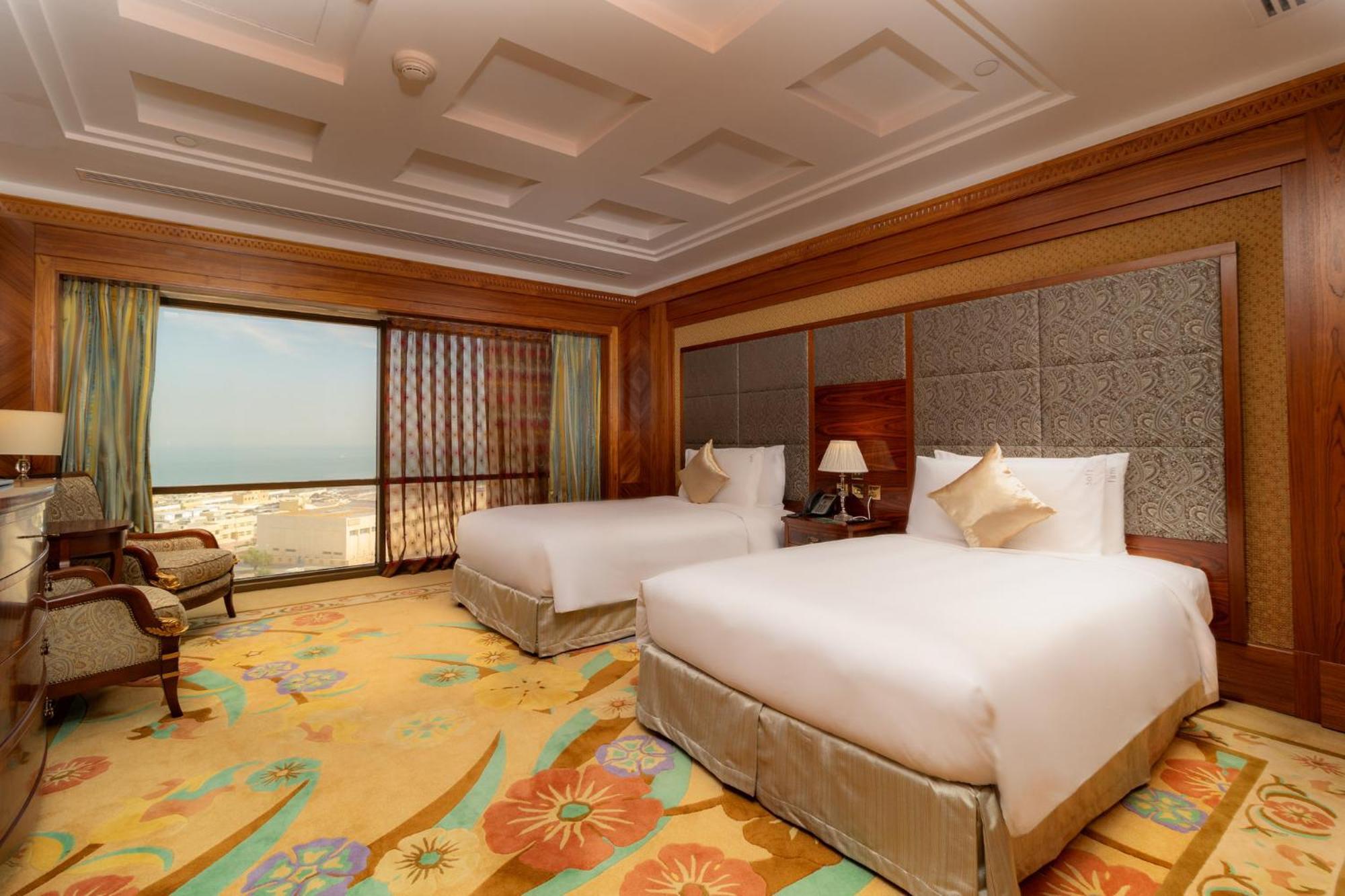 Holiday Inn - Suites Kuwait Salmiya By Ihg Koeweit Buitenkant foto