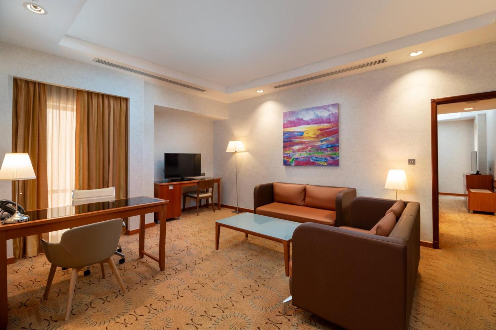 Holiday Inn - Suites Kuwait Salmiya By Ihg Koeweit Buitenkant foto